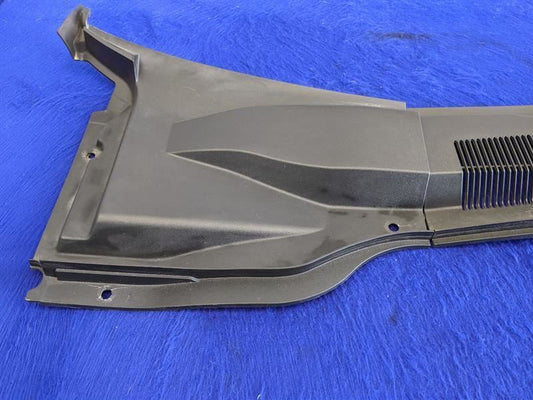 2010-2015 Chevrolet Camaro SS Windshield Cowl Panel Wiper Arm Grille OEM