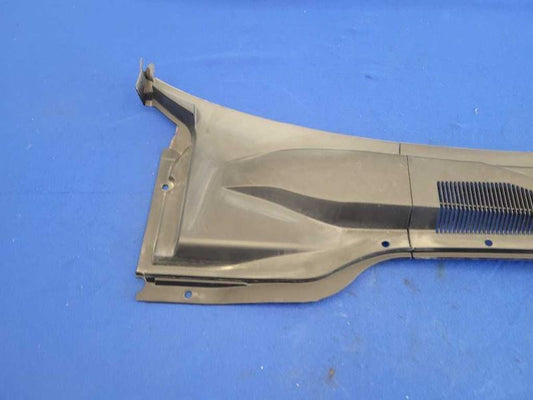 2010-2015 Chevrolet Camaro SS Windshield Cowl Panel Front Wiper Cover 2