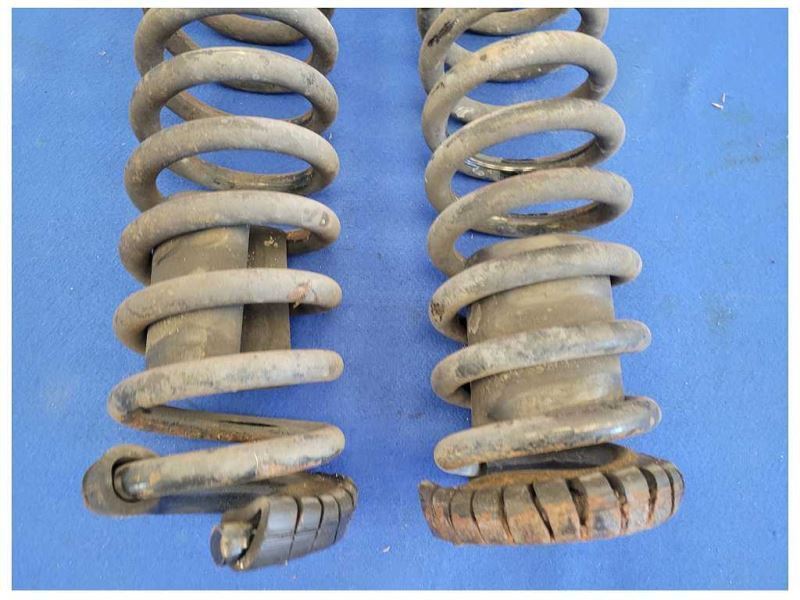 1994-1995 Ford Mustang GT 5.0L Convertible Front Pair Springs Coil OEM 2454 - The Parts Farm