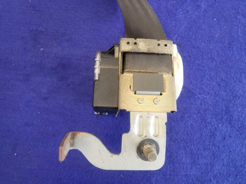 1999-2004 Ford Mustang Cobra SVT DOHC Passenger Coupe Rear Seat Belt 2397 - The Parts Farm