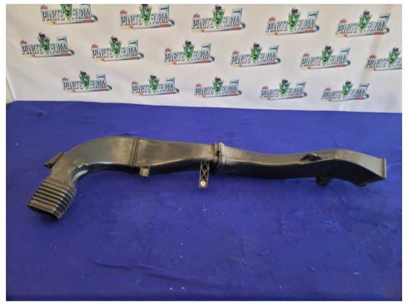 2011-2015 Audi R8 V10 Coupe Passenger RH Air Intake Tubes Ducts Rear 2136 - The Parts Farm