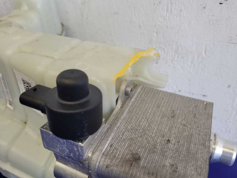 2017 2018 2019 2020 Tesla Model 3 Standard Coolant Reservoir Fluid Overflow - The Parts Farm