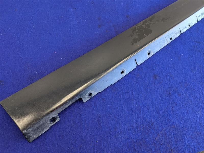 2002 2003 2004 2005 Ford Thunderbird T-Bird Driver Left LH Rocker Molding OEM - The Parts Farm