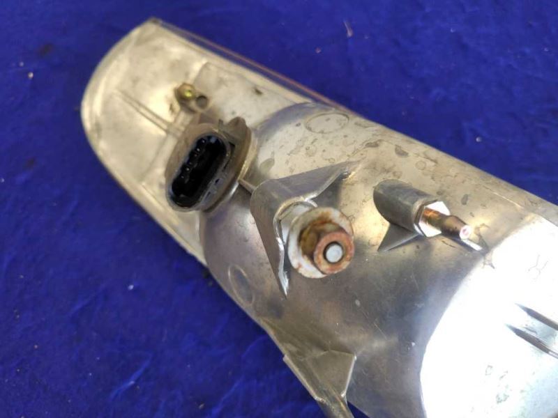 1996-1998 Ford Mustang Cobra GT Front Passenger Turn Signal Marker Light 2402 - The Parts Farm