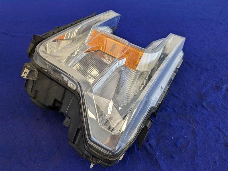 2018-2020 Ford F150 Pickup Truck Driver Front Halogen Headlight Lamp 2358 - The Parts Farm