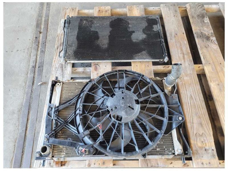 2003-2004 Ford Mustang Cobra SVT DOHC Radiator Fan Condenser Cooling Manual 2573 - The Parts Farm