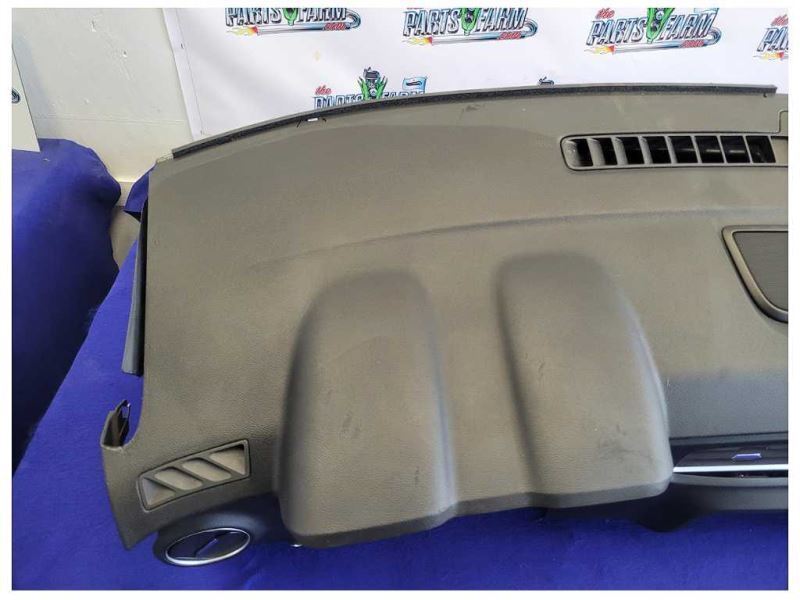 2010-2011 Chevrolet Camaro SS Coupe Dashboard Panel Black Opt Uqa 2284 - The Parts Farm