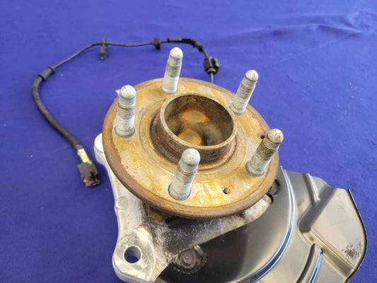 2016-2019 Cadillac CTS-V 6.2L LT4 Sedan Passenger RH Front Spindle Knuckle 2315