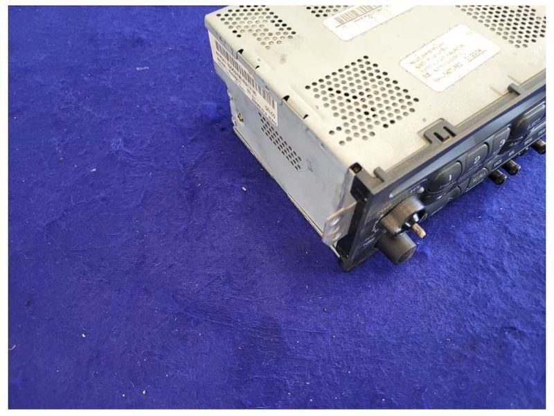 2004 Chevrolet Corvette Z06 FRC Audio Radio AM FM Receiver Stereo 2082 - The Parts Farm