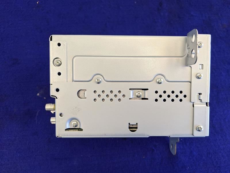 2010-2011 Chevrolet Camaro SS Audio Radio Receiver AM-FM-XM-CD-MP3 Opt Uye - The Parts Farm