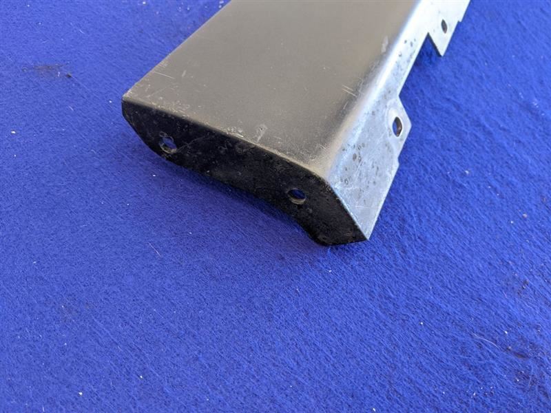 2002 2003 2004 2005 Ford Thunderbird T-Bird Driver Left LH Rocker Molding OEM - The Parts Farm