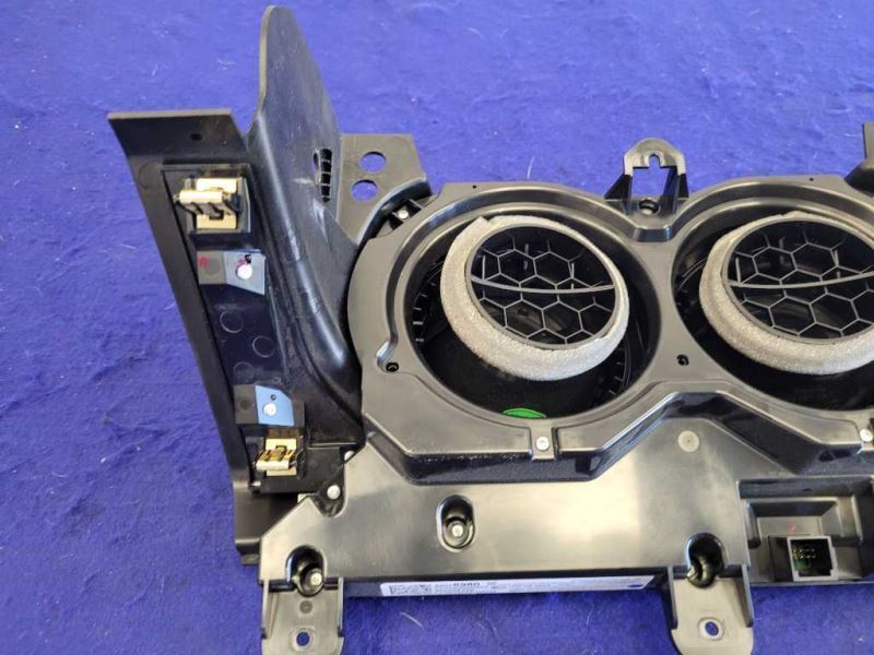 2016-2017 Chevrolet Camaro SS HVAC Temperature Control Dual Zone 2265 - The Parts Farm