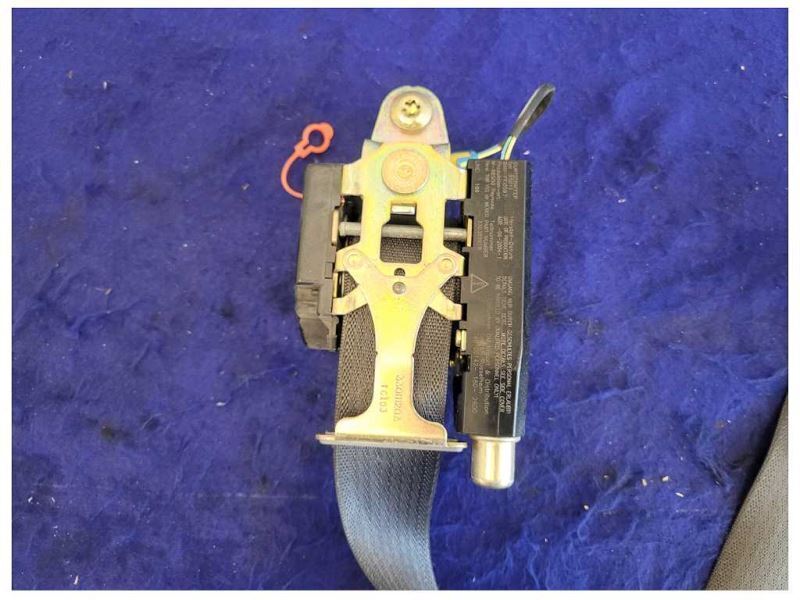 2003-2006 Chevrolet SSR Pickup Truck Passenger Front Seat Belt Retractor 2426 - The Parts Farm