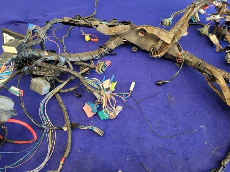 2004 Chevrolet Corvette Z06 FRC C5 Body Harness Wire Plug 2082 - The Parts Farm