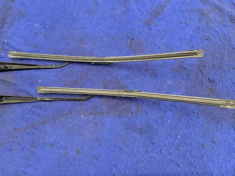 2011-2014 Ford Mustang GT Windshield Wiper Arm Blade Front - The Parts Farm