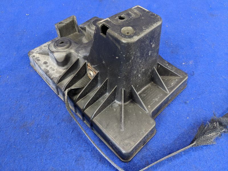 2011-2014 Ford Mustang GT 5.0L Battery Trap Strap Screw Bolt Plastic Hot Down - The Parts Farm