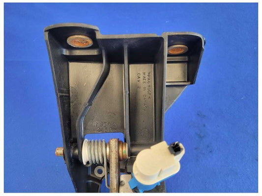 2006 Ford Mustang GT 4.6L Convertible Brake Pedal Cage Box 2542