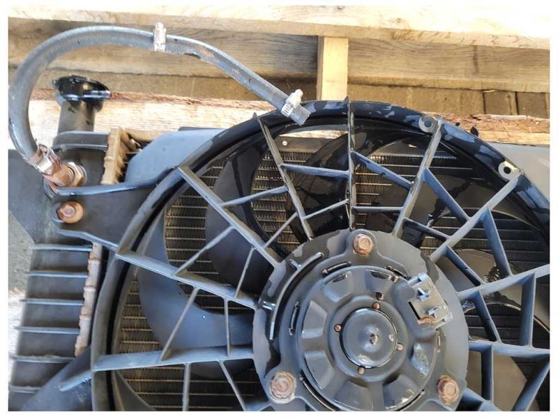 1994-1995 Ford Mustang GT 5.0L Radiator Fan Cooling Engine Auto Tran Front 2521 - The Parts Farm