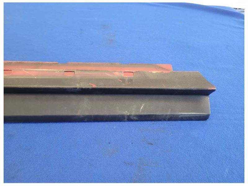 1999-2004 Ford Mustang GT Coupe Driver Lower Rocker Molding Panel *Read* 2474 - The Parts Farm