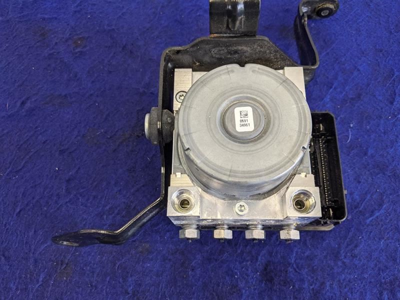 2015 Ford Mustang GT S550 Anti-Lock Brake Module Thru 03/29/15 Control Pump - The Parts Farm