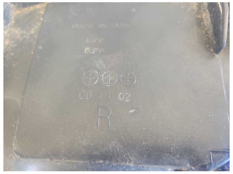 1999-2004 Ford Mustang Cobra SVT DOHC Passenger Front Headlight Lamp *Fade* 2570 - The Parts Farm