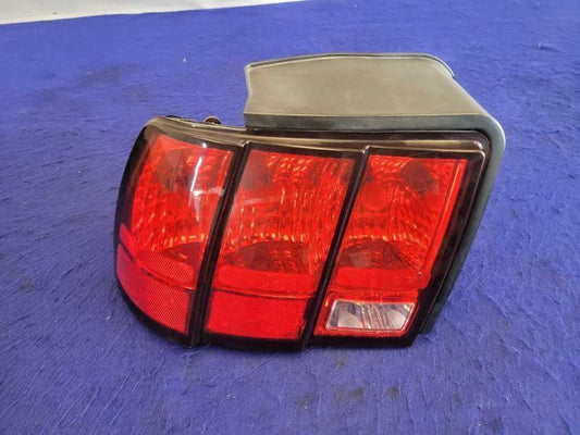 1994-2004 Ford Mustang GT Cobra Rear Passenger Right Taillight Brake Lamp 1041