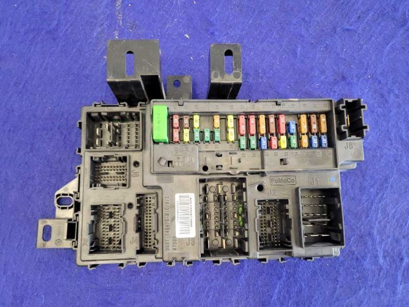 2015 Ford Mustang GT 5.0L S550 Fuse Box Power Distibution Engine Auto 2182 - The Parts Farm