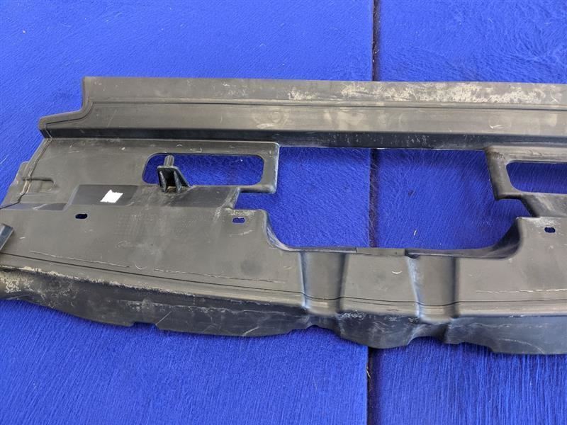 2015 2016 2017 Ford Mustang GT Ecoboost Radiator Upper Radiator Sight Shield OEM - The Parts Farm