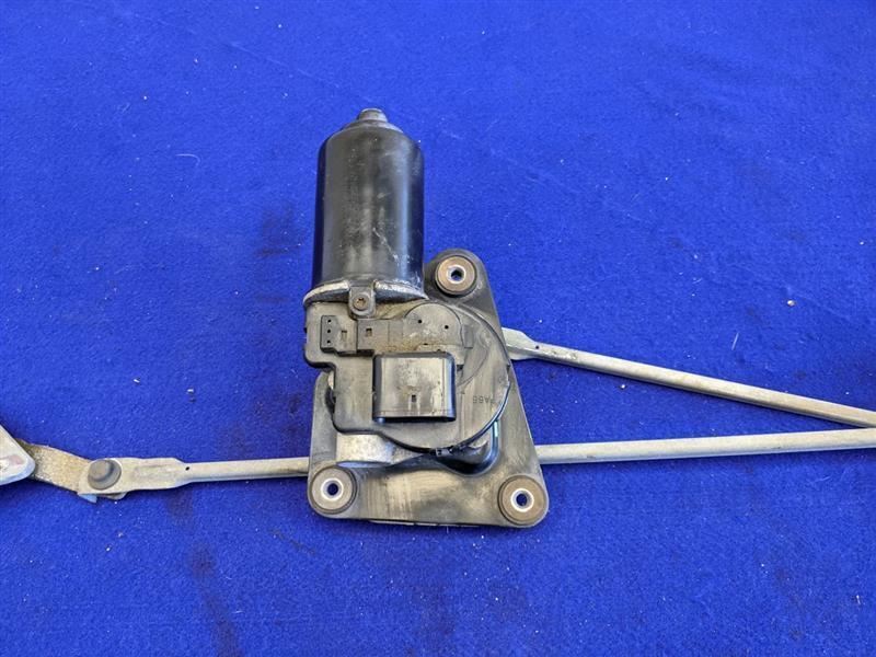 1999-2004 Ford Mustang Cobra SVT DOHC 4.6L Windshield Wiper Arm Blade Wipe - The Parts Farm