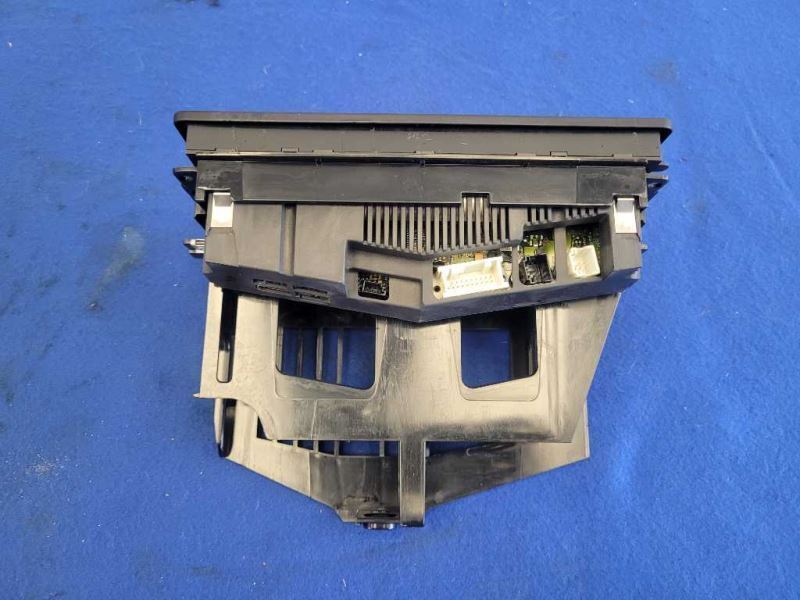 2001-2006 BMW M3 Convertible HVAC Controls AC Switch Front Dash 2448 - The Parts Farm