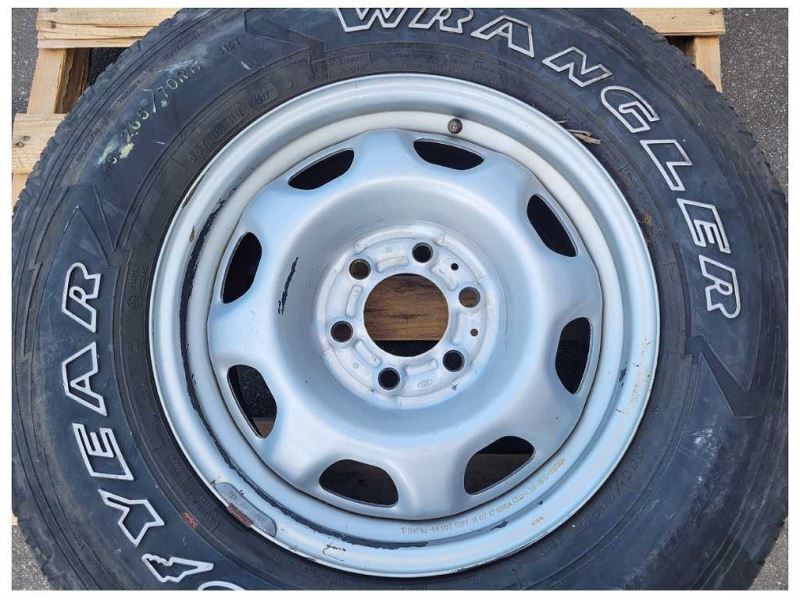 2015-2021 Ford F150 Pickup Truck Wheel 17x7.5 Painted Silver Tire 2251 - The Parts Farm