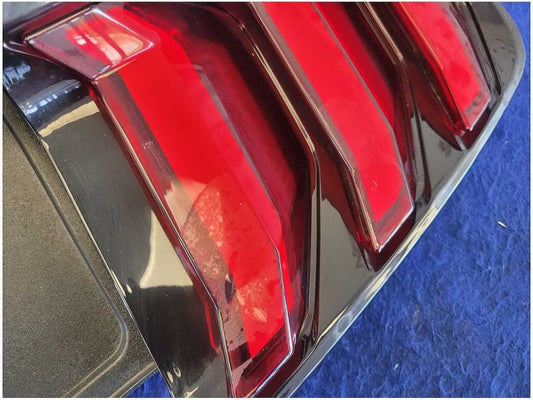 2015-2017 Ford Mustang GT Aftermarket Passenger Taillight Lamp Brake Light 2919