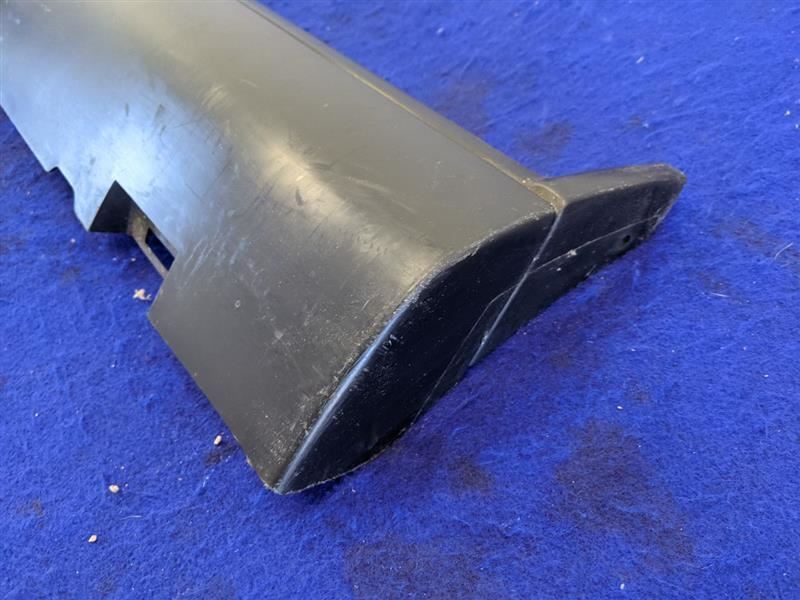 2005-2009 Ford Mustang GT Passenger Right RH Rocker Panel Moulding NEW TAKE OFF - The Parts Farm