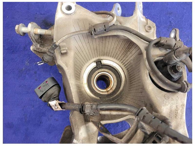 2017 Porsche 911 Turbo Front Passenger Right Spindle Knuckle Hub 2421 - The Parts Farm