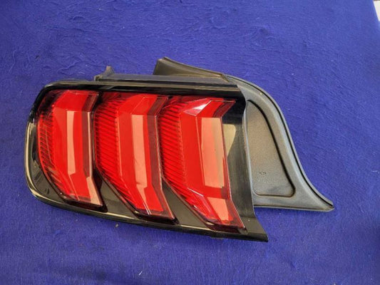2018-2023 Ford Mustang GT S550 Driver Left LH Taillight Lamp Brake Lens 2339 - The Parts Farm
