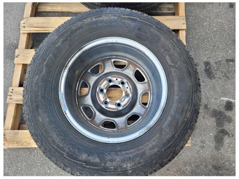 2015-2021 Ford F150 Pickup Truck Wheel 17x7.5 Painted Silver Tire 2251 - The Parts Farm
