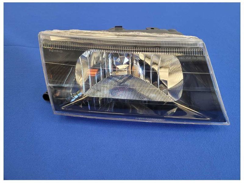 2003-2004 Mercury Marauder 4.6L 4v Passenger Front Headlight Aftermarket 2534 - The Parts Farm