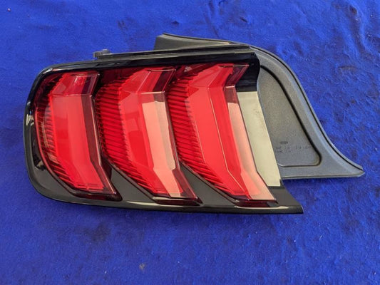 2018-2023 Ford Mustang GT S550 Driver Left LH Tail Light Lamp Brake Lens OEM