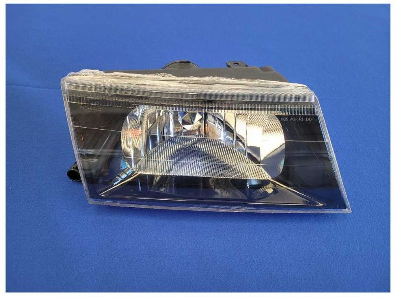 2003-2004 Mercury Marauder 4.6L 4v Passenger Front Headlight Aftermarket 2534 - The Parts Farm