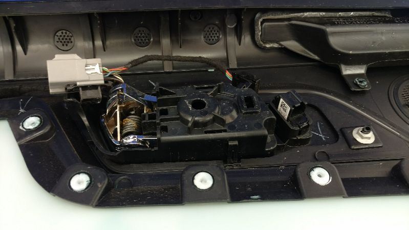 2015-2023 Ford Mustang GT 5.0L S550 Passenger Right Door Panel Base Trim Handle - The Parts Farm