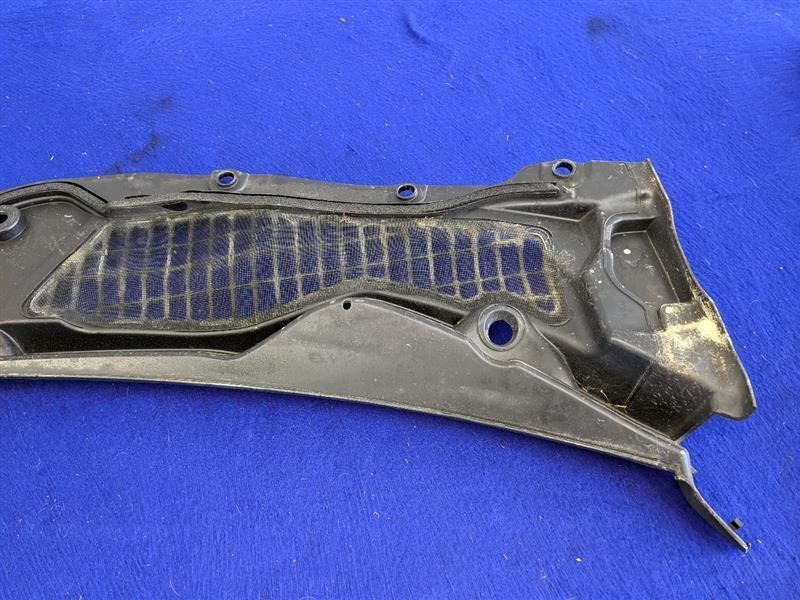 2015-2017 Ford Mustang GT 5.0L Coyote Cowl Vent Panel Plastic Windshield OEM - The Parts Farm