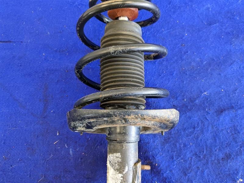 2010-2011 Chevrolet Camaro SS Front Driver Left Strut Spring Suspension - The Parts Farm