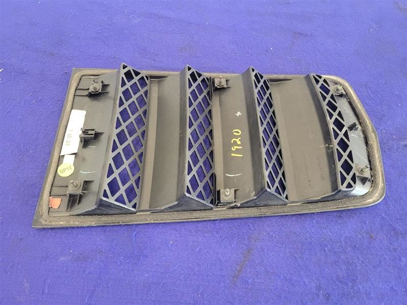 2010-2015 Chevrolet Camaro SS Hood Scoop Vent Center Trim Shell Mesh - The Parts Farm