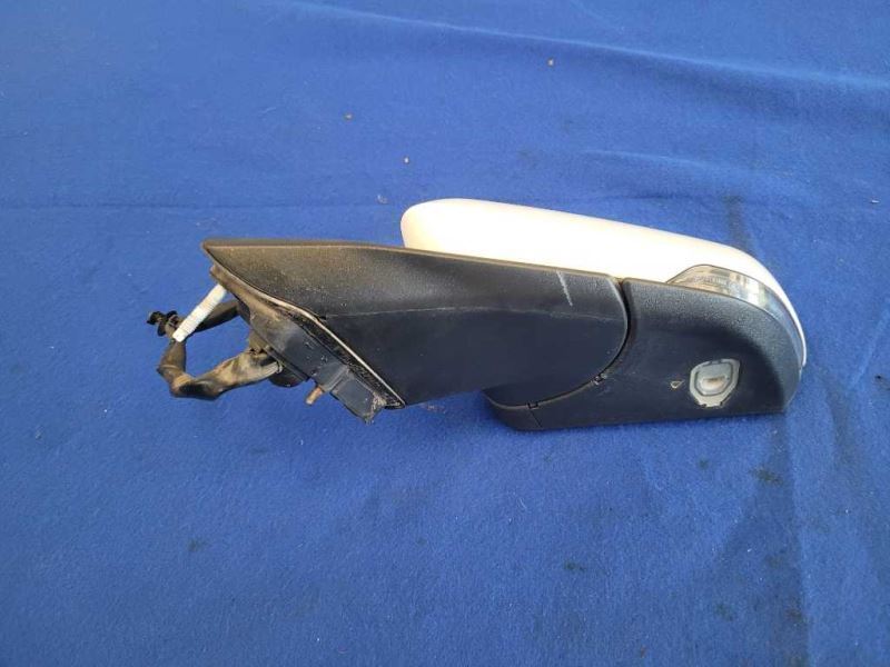2015-2020 Mustang EcoBoost Driver Rear View Mirror Power Spot Heat Paint YZ 2450 - The Parts Farm