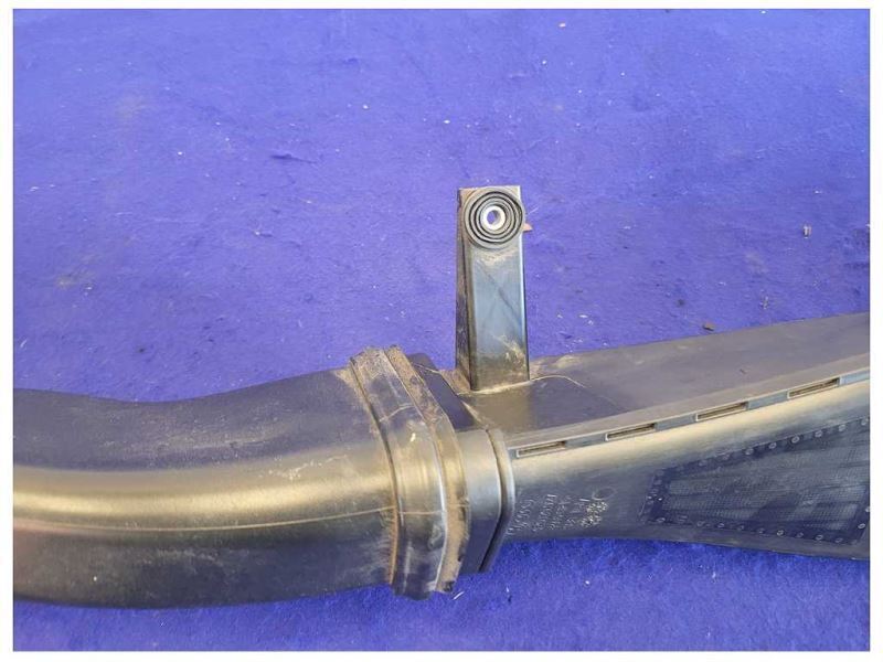 2011-2015 Audi R8 V10 Coupe Driver Left Air Intake Tubes Ducts Rear 2136 - The Parts Farm