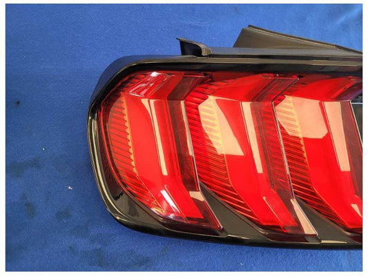 2018-2023 Ford Mustang GT S550 Driver Left Rear Tail Light Lamp Brake 2577