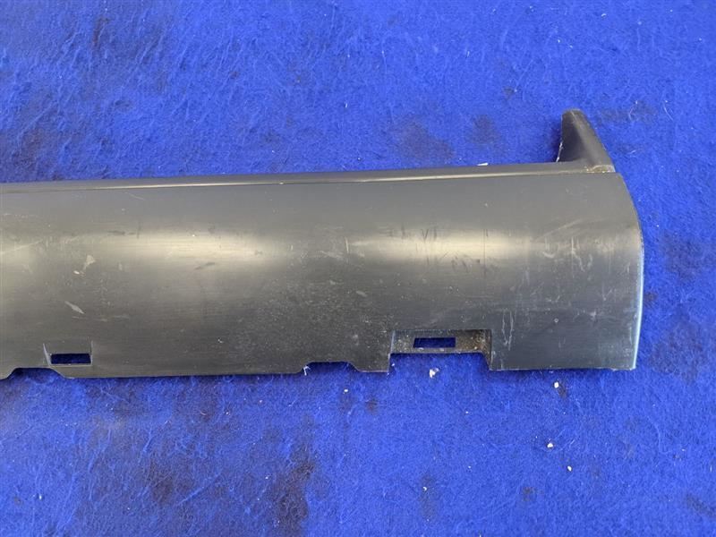2005-2009 Ford Mustang GT Passenger Right RH Rocker Panel Moulding NEW TAKE OFF - The Parts Farm