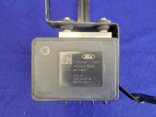 2015-2017 Ford Mustang GT S550 Anti-Lock Brake ABS Module Pump Line 2282