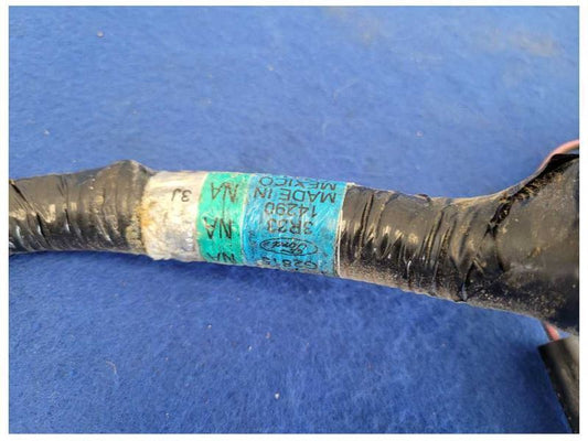 2004 Ford Mustang GT 4.6L Coupe Power Distribution Box Fuse Wire Plug 2589