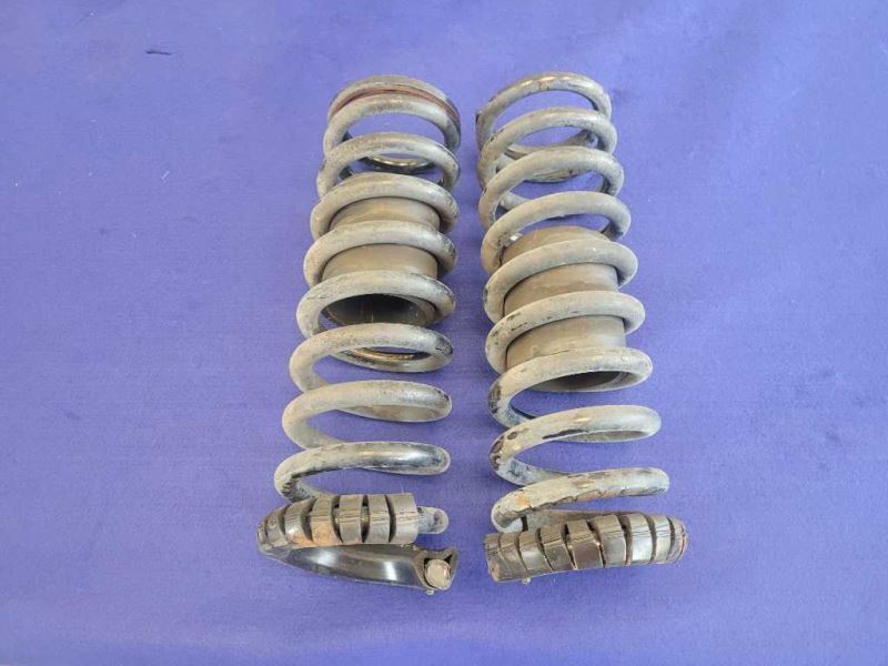 1994-1995 Ford Mustang GT 5.0L Convertible Rear Back Coil Springs OEM 2406 - The Parts Farm